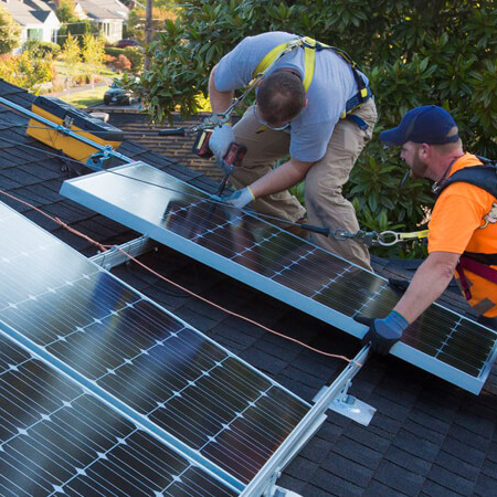 Жилая солнечная система мощностью 8 кВт, подключенная к сети, во Флориде