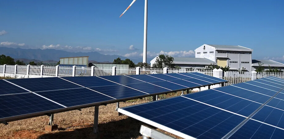 Коммерческая гибридная солнечная система мощностью 15 кВт в Китае